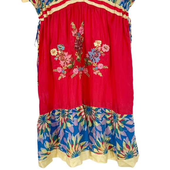 Johnny Was Embroidered Silk Dress Size XS Floral Print - Picture 4 of 9